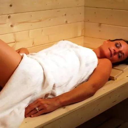 Fw Blaustern - Sauna, Kamin & Terrasse Zingst